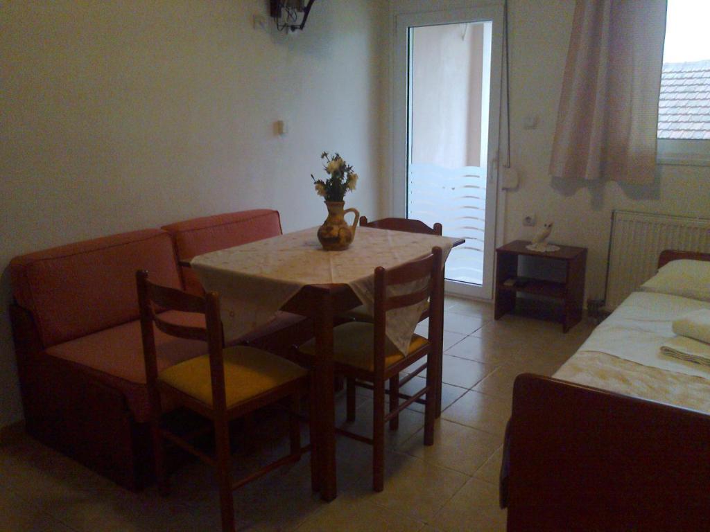 Phyllis Maisonettes Kallithea  Zimmer foto